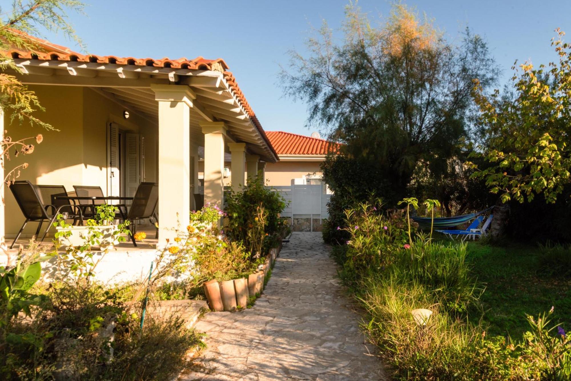 Dada'S Cottage Argyrades Exterior photo