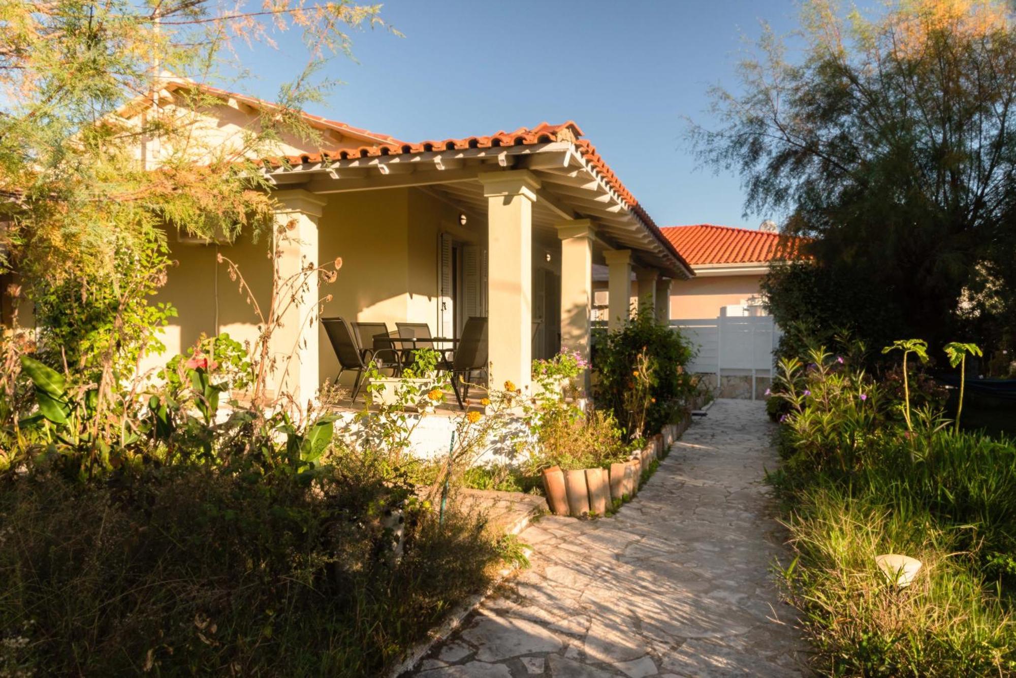 Dada'S Cottage Argyrades Exterior photo